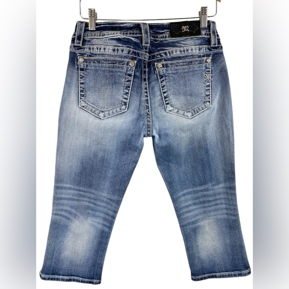 Miss Me Signature Capri Jeans Low Rise Embroidered Women’s Size 29 JP7287P - Picture 2 of 9